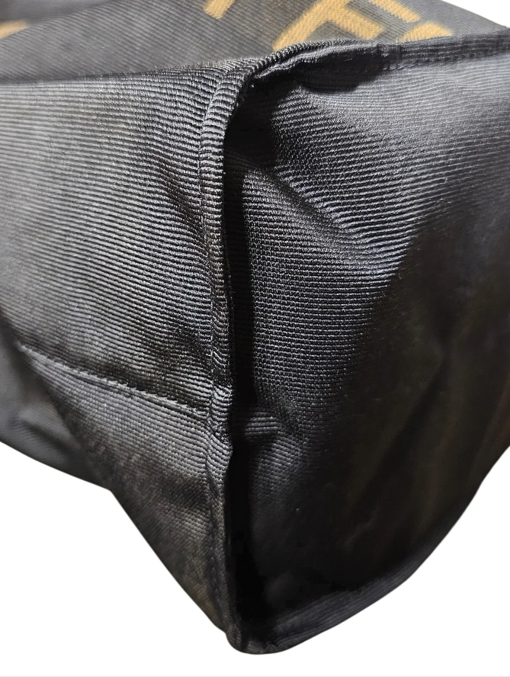 FENDI TOTE - Picture 7 of 16